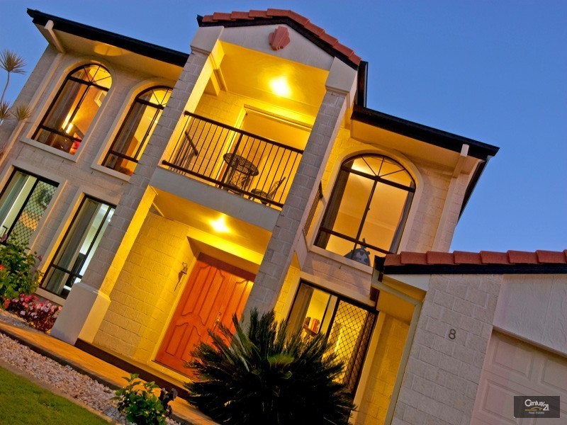 8 Coho Court, Mountain Creek QLD 4557