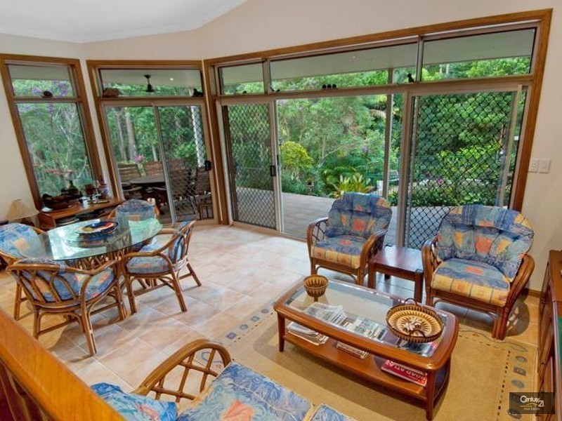 5 Rita Court, Tanawha QLD 4556