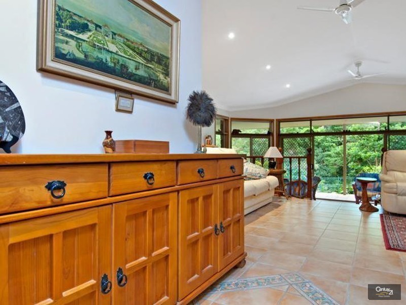 5 Rita Court, Tanawha QLD 4556