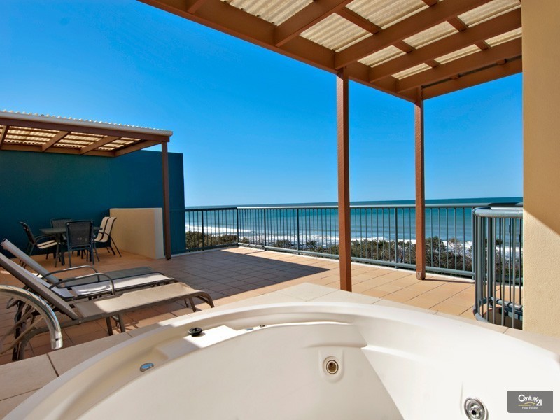 615/102 ‘Newport At Seaforth’ Alexandra Parade, Alexandra Headland QLD 4572