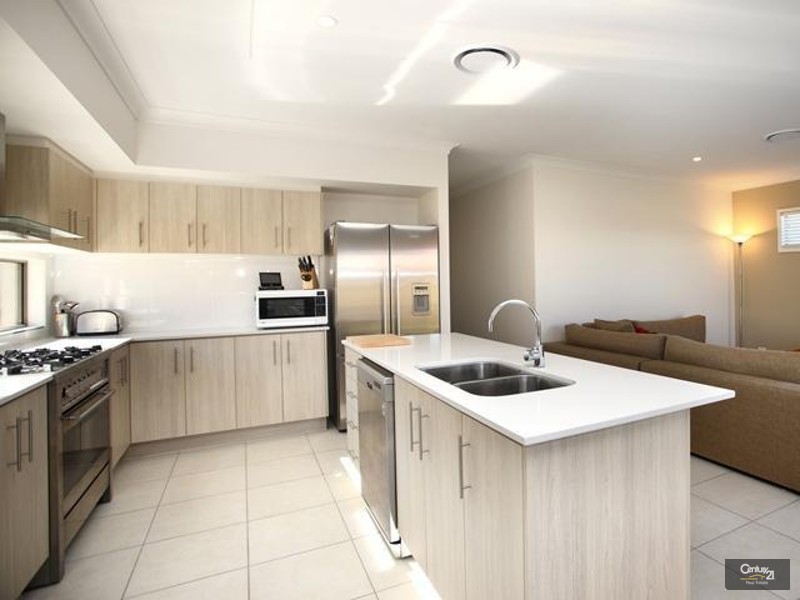 4 Wake Court, Birtinya QLD 4575