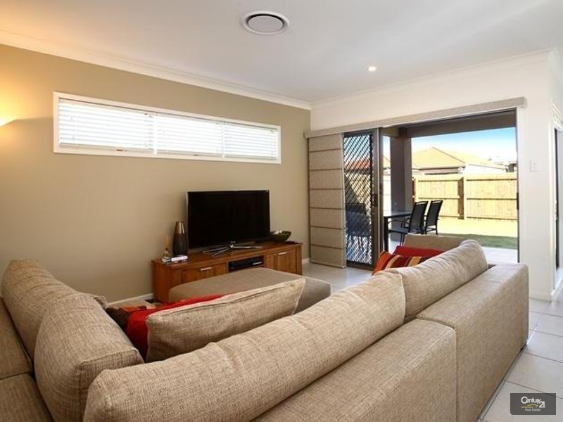 4 Wake Court, Birtinya QLD 4575