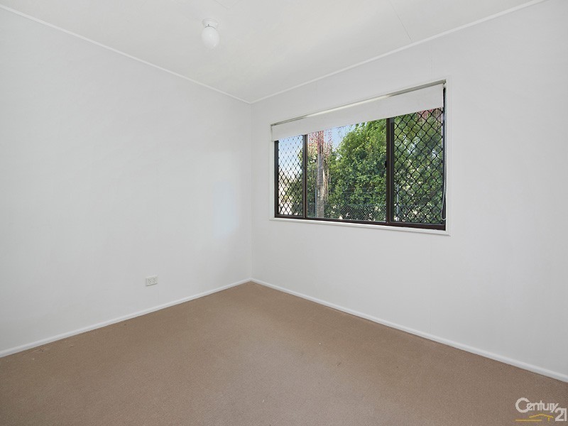 1/1 Kennedy Parade, Golden Beach QLD 4551