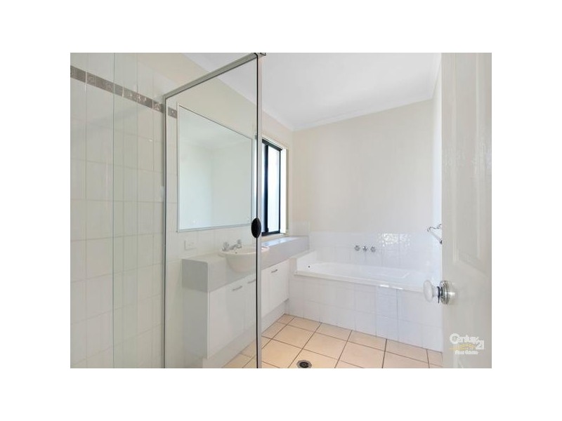 15 Linacre Street, Sippy Downs QLD 4556