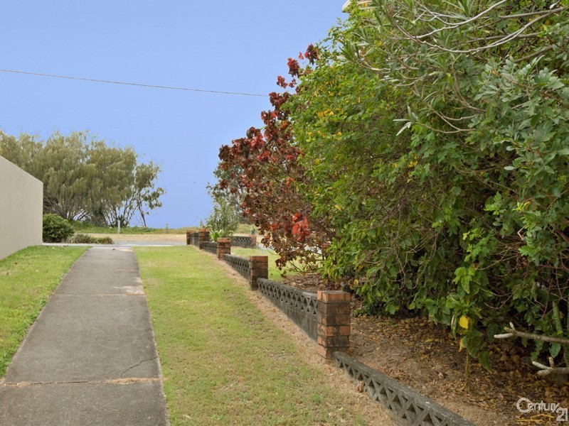 55 Yaringa Avenue, Buddina QLD 4575