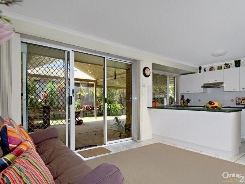 242 Karawatha Drive, Buderim QLD 4556