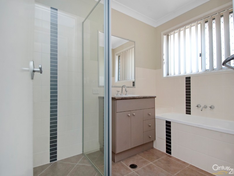 21 Chestwood Crescent, Sippy Downs QLD 4556