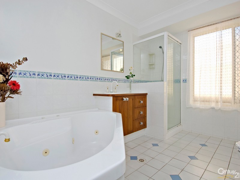 8 Eagleview Court, Woombye QLD 4559