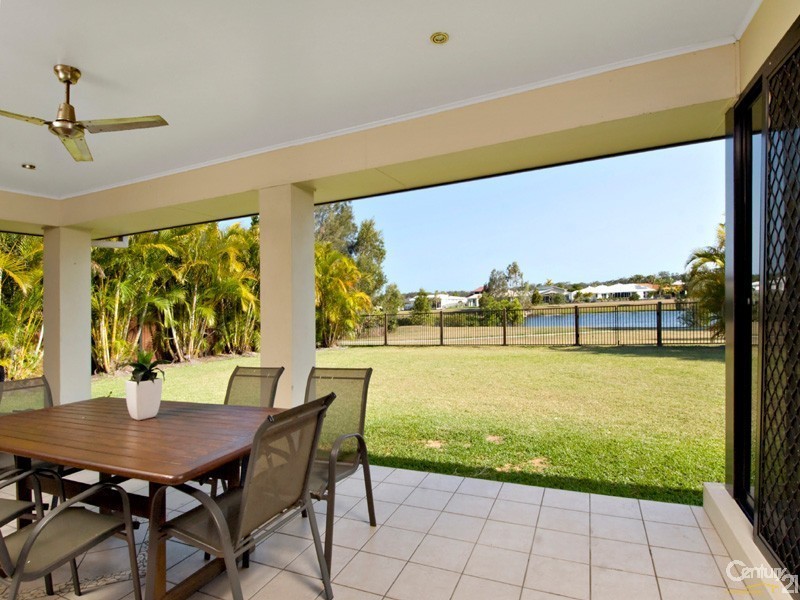 102 Albany Street, Sippy Downs QLD 4556