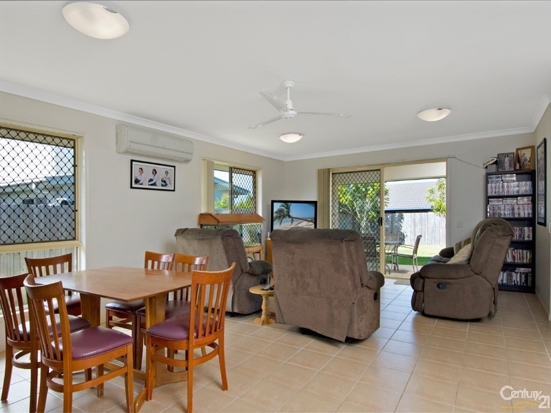 6 Waterhole Place, Bli Bli QLD 4560