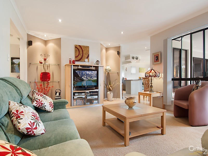 32 Sailfish Drive, Mountain Creek QLD 4557