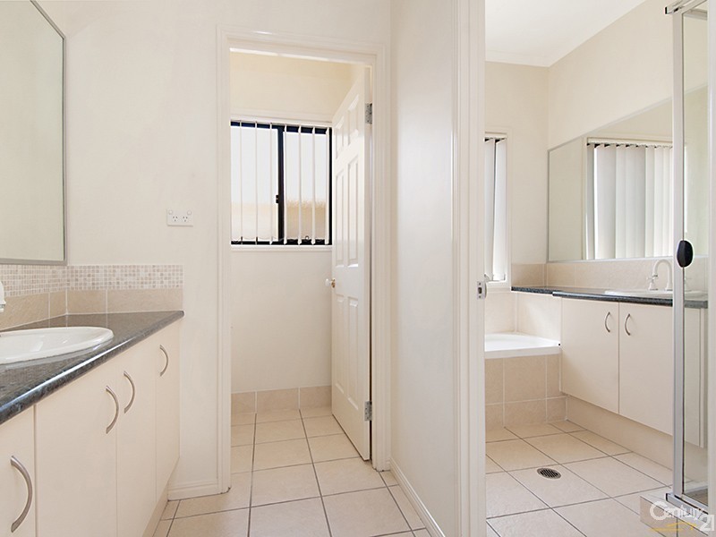 20 Somerville Crescent, Sippy Downs QLD 4556