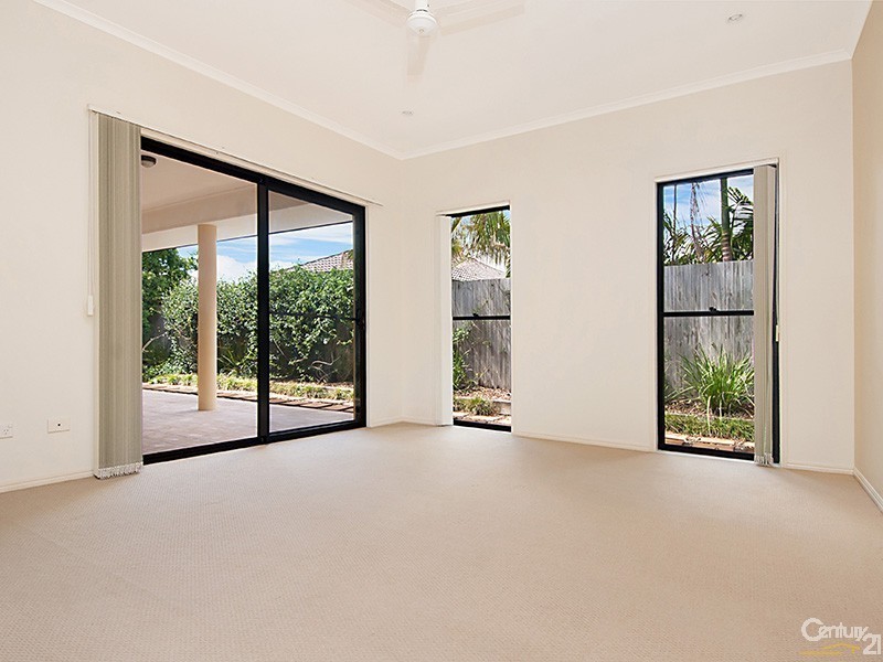 20 Somerville Crescent, Sippy Downs QLD 4556