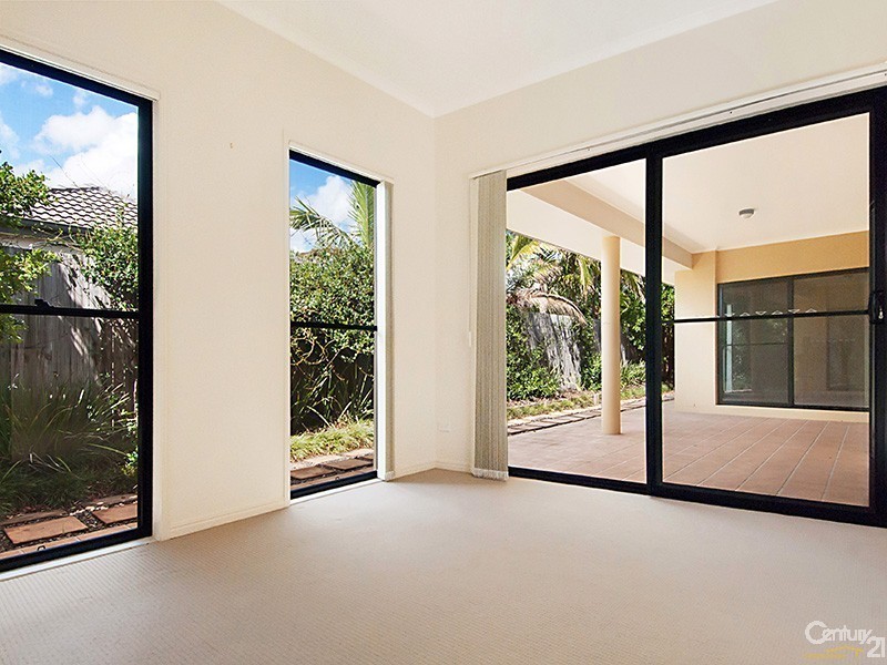 20 Somerville Crescent, Sippy Downs QLD 4556