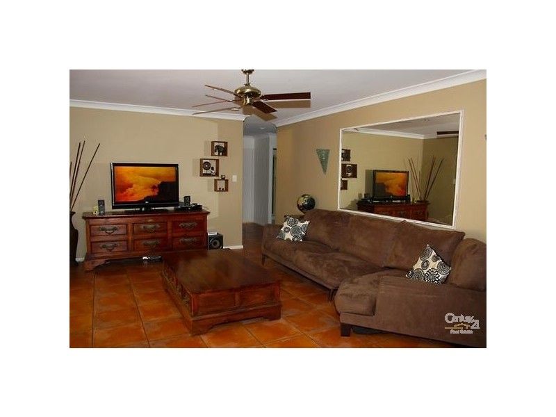 246 Karawatha Drive, Mountain Creek QLD 4557