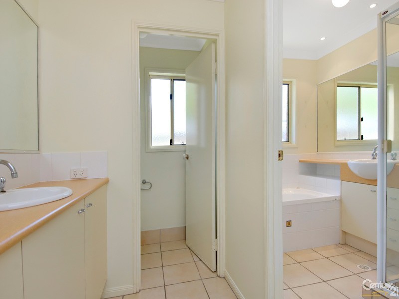 8 Buderim Glen Drive, Buderim QLD 4556