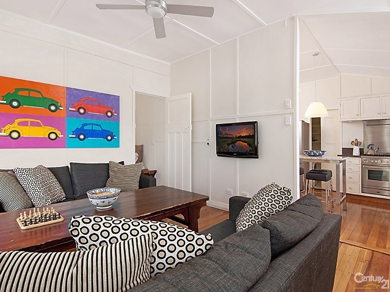 2 Quiet Valley Crescent, Buderim QLD 4556