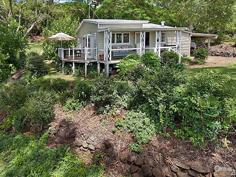 2 Quiet Valley Crescent, Buderim QLD 4556