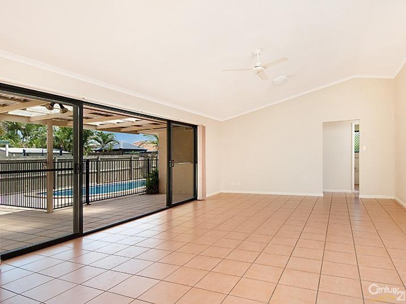 15 Bernheid Crescent, Sippy Downs QLD 4556