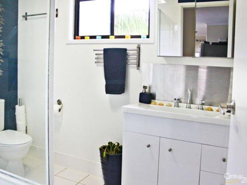 23 Paget Street, Mooloolah Valley QLD 4553