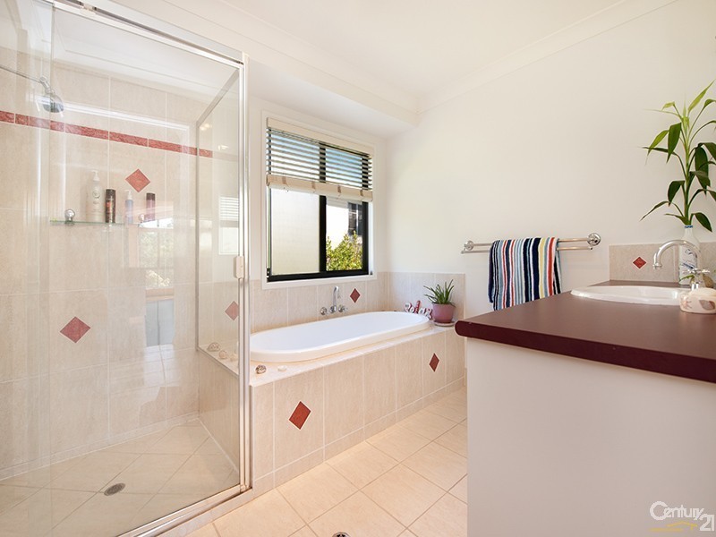 100 Ferny Glen, Mons QLD 4556