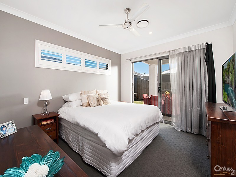 11 Riflebird Place, Mountain Creek QLD 4557