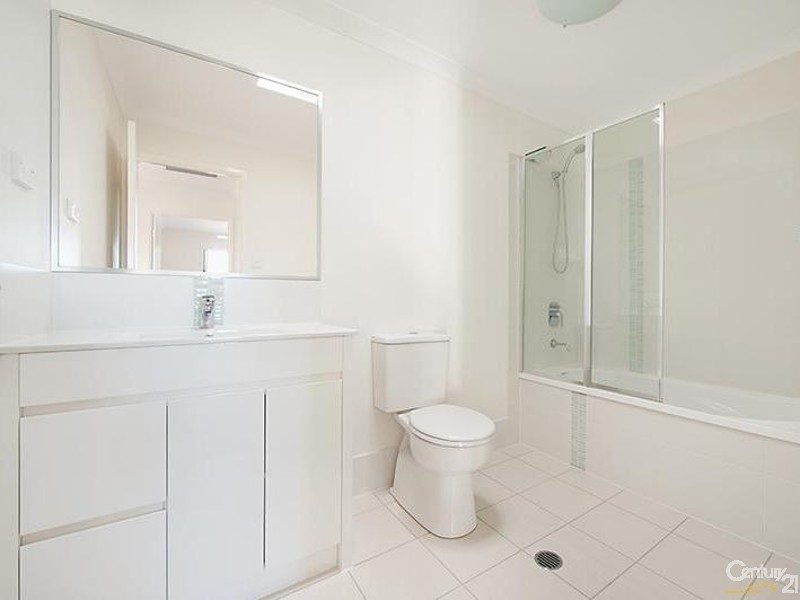17/2 Photinia Crescent, Mountain Creek QLD 4557