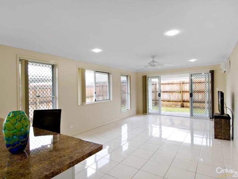 5 Slivereye Street, Sippy Downs QLD 4556