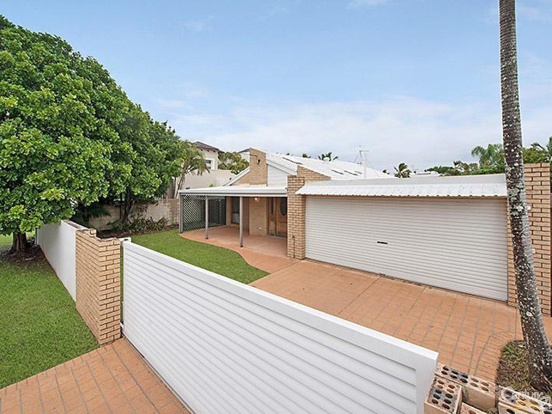 8 Jessica Boulevard, Minyama QLD 4575