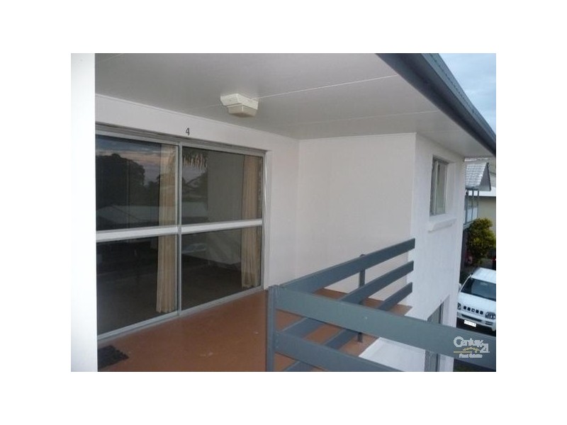 4/30 Kalinda Ave, Mooloolaba QLD 4557
