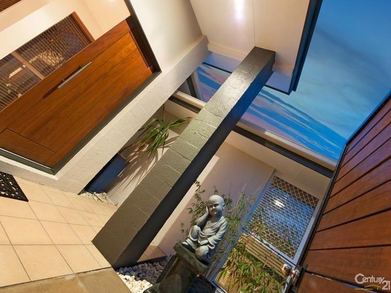 17 Malabar Court, Mountain Creek QLD 4557