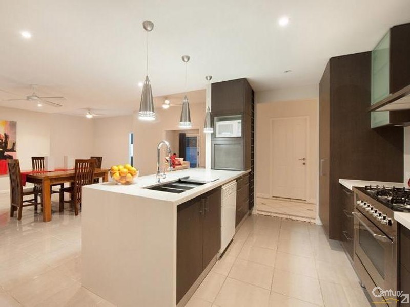 27 Elliot Drive, Buderim QLD 4556