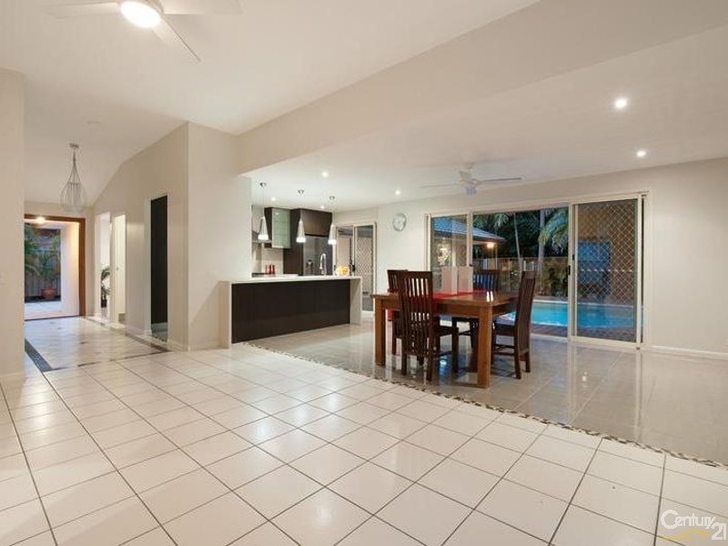 27 Elliot Drive, Buderim QLD 4556