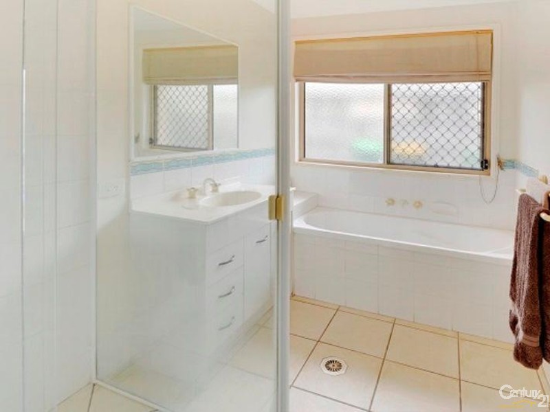 142 University Way, Sippy Downs QLD 4556