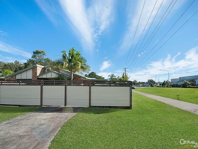 2 Moomba Street, Pacific Paradise QLD 4564