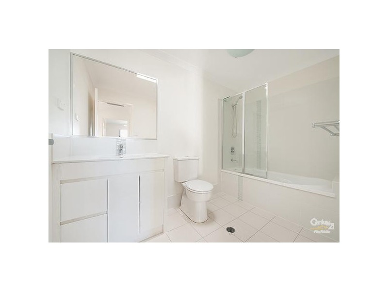 17/2 Photinia Crescent, Mountain Creek QLD 4557