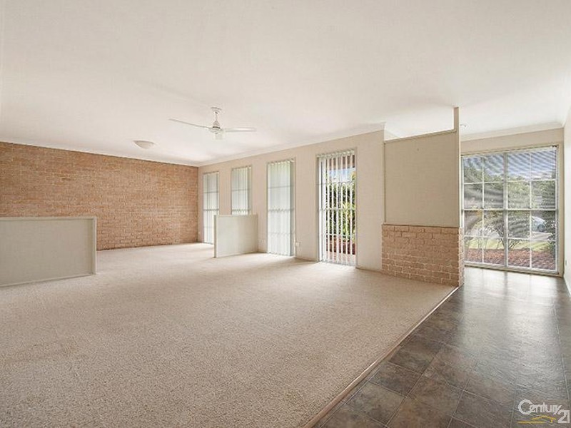 8 Kona Court, Mountain Creek QLD 4557