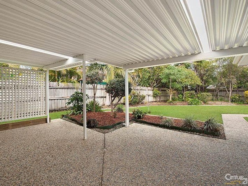 8 Kona Court, Mountain Creek QLD 4557