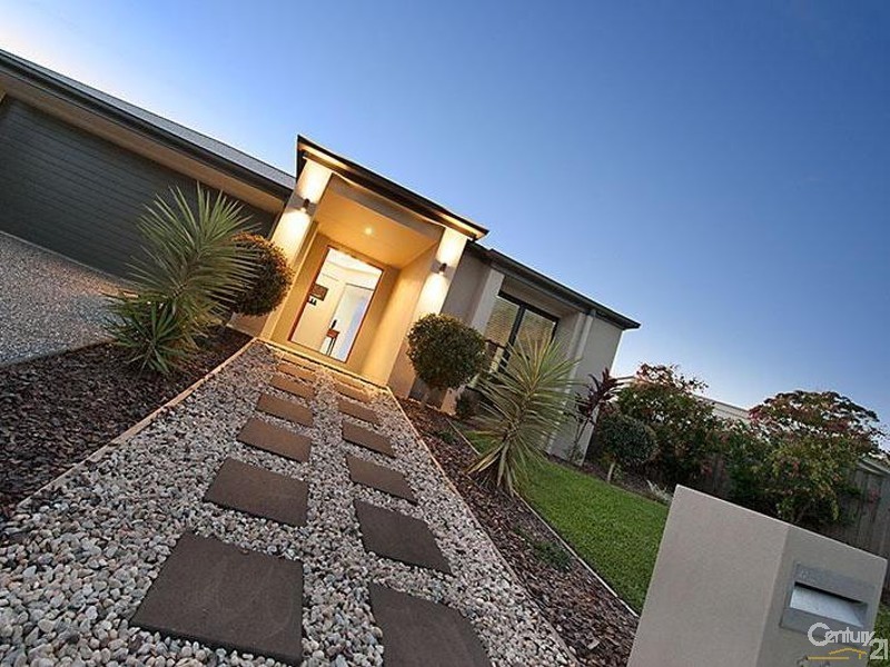 11 Forest Grove Crescent, Sippy Downs QLD 4556