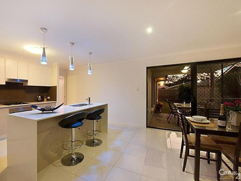 11 Forest Grove Crescent, Sippy Downs QLD 4556