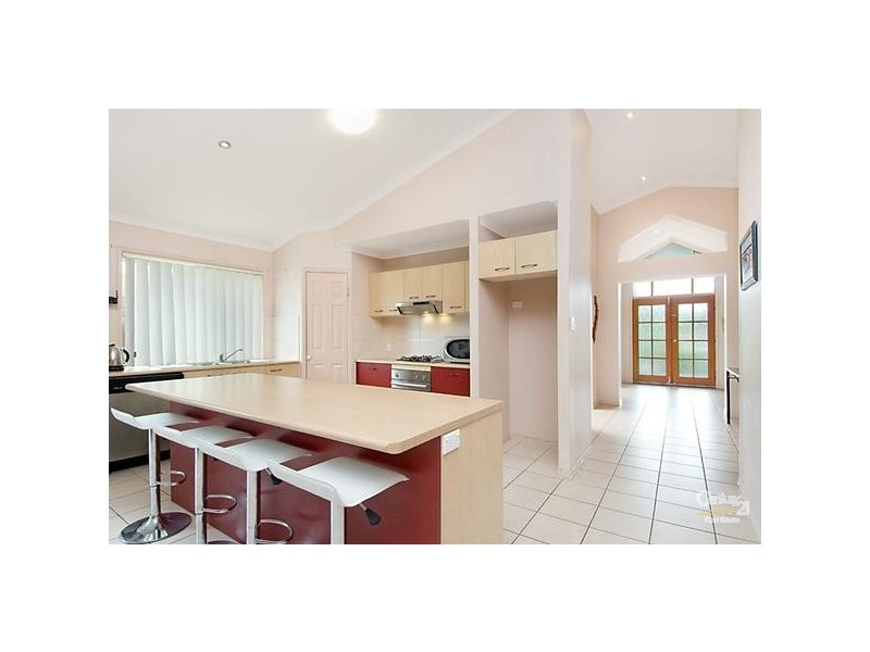 4 Linacre, Sippy Downs QLD 4556