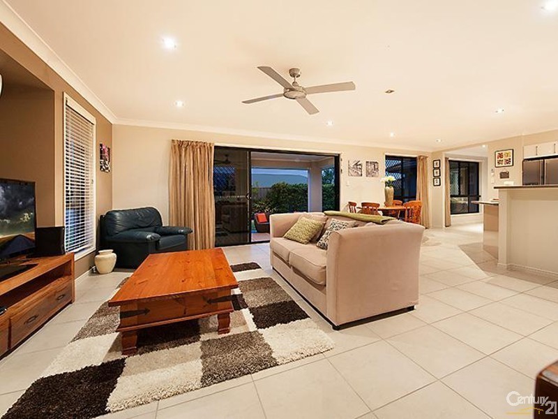11 Tolman Street, Sippy Downs QLD 4556