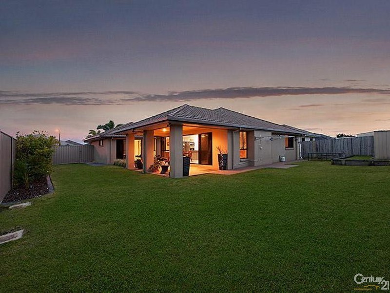 11 Tolman Street, Sippy Downs QLD 4556