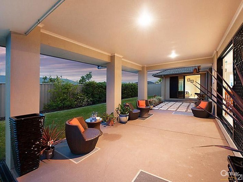 11 Tolman Street, Sippy Downs QLD 4556