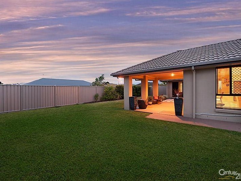 11 Tolman Street, Sippy Downs QLD 4556