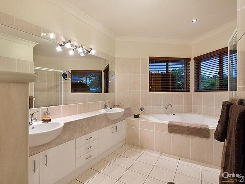 11 Leah Close, Buderim QLD 4556