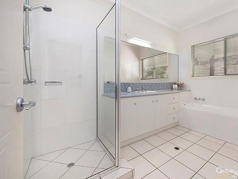 11 St Ives Terrace, Buderim QLD 4556