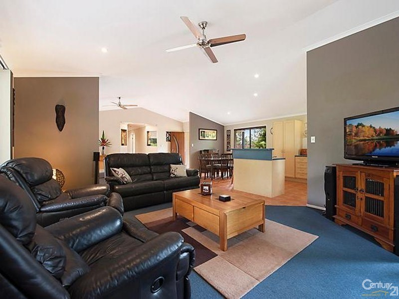 7 Rosemary Avenue, Glenview QLD 4553