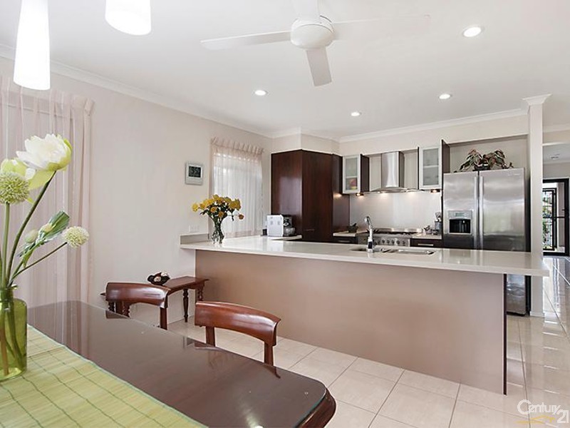 1  Buoy Court, Birtinya QLD 4575