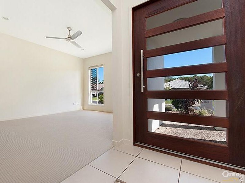 9 Silvereye Street, Sippy Downs QLD 4556